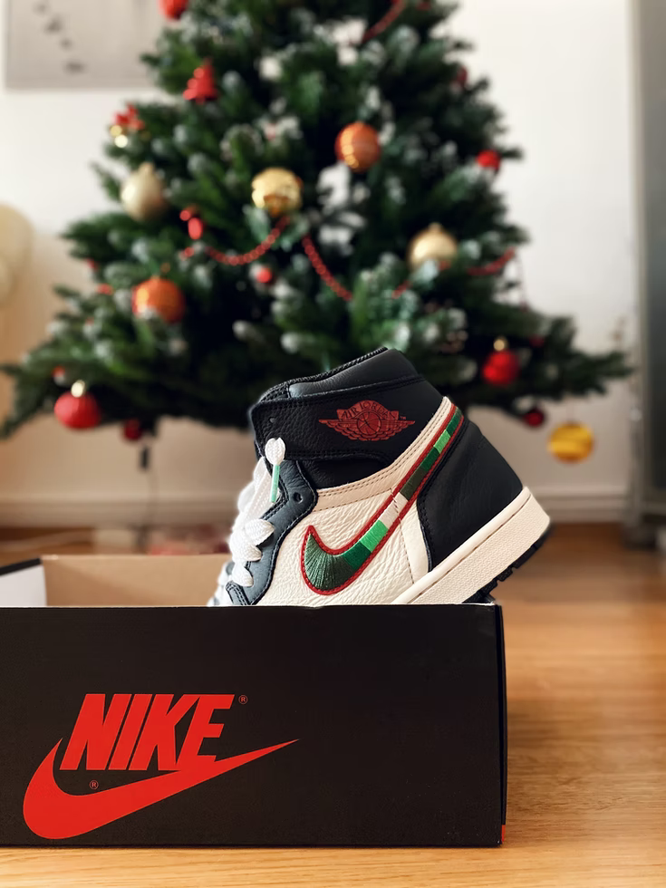 sneakerhead presents